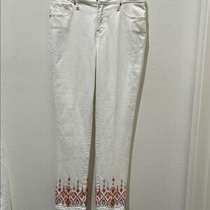 Chico’s Embroidered White 5-pocket Jeans